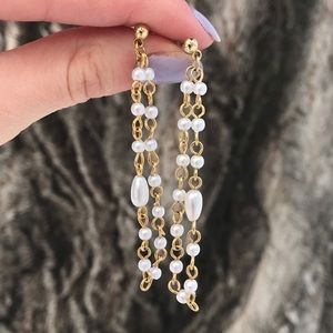 Vintage Gold Pearl Dangle Earrings ♡
